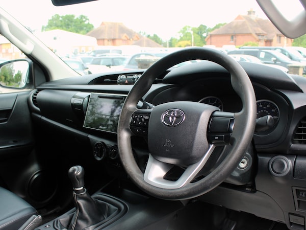 Used Toyota Hilux 2020 for sale - 74543028: Photo 30