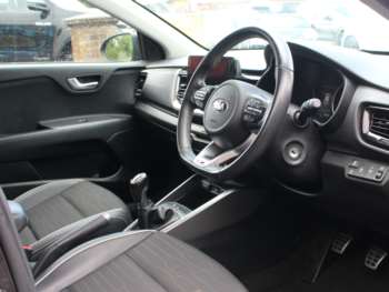 Used Kia Stonic 2021 for sale - 74871756: Photo