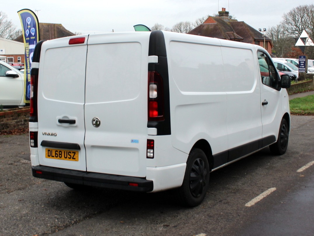Used Vauxhall Vivaro 2018 for sale - 76961891: Photo 5