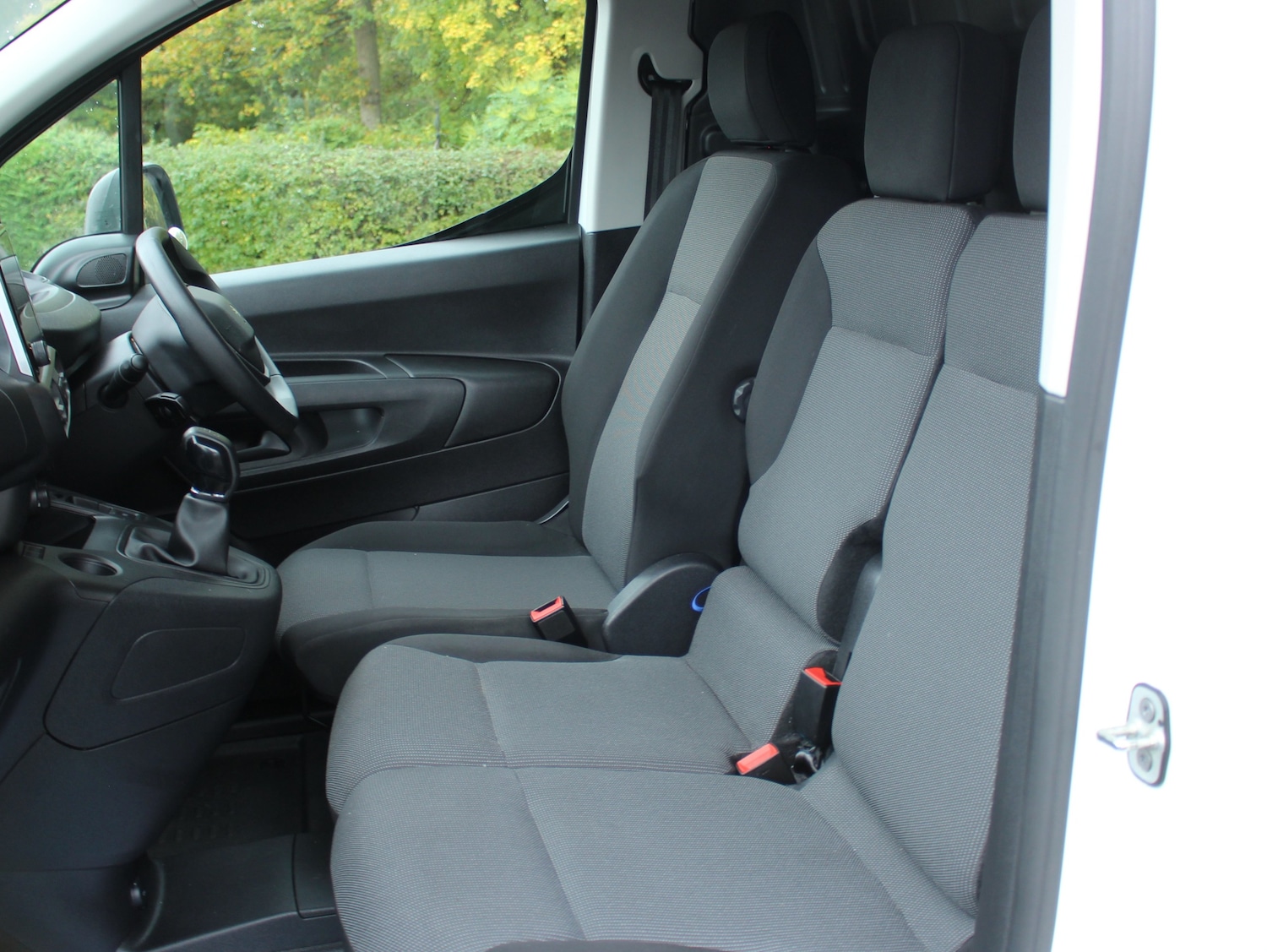 Used Peugeot Partner 2021 for sale - 76402668: Photo 32