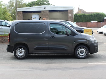 Used Citroen Berlingo 2023 for sale - 75399254: Photo