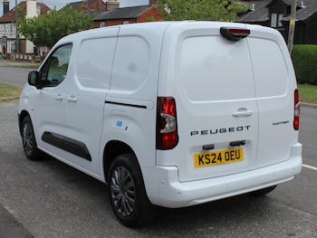 Used Peugeot Partner 2024 for sale - 75632518: Photo