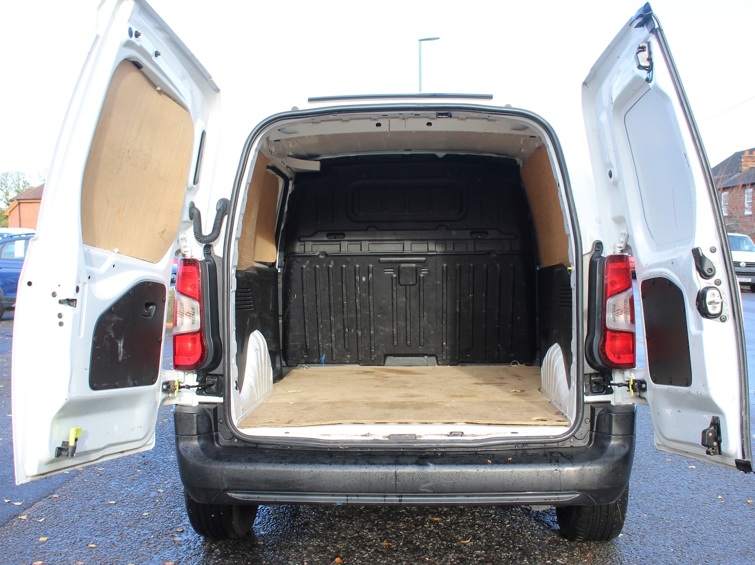 Used Vauxhall Combo 2019 for sale - 76616864: Photo 32