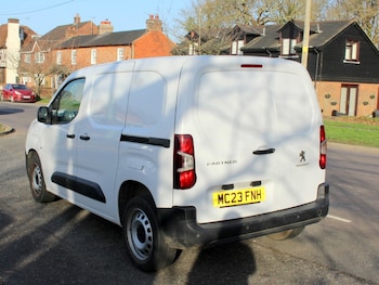 Used Peugeot Partner 2023 for sale - 77654074: Photo