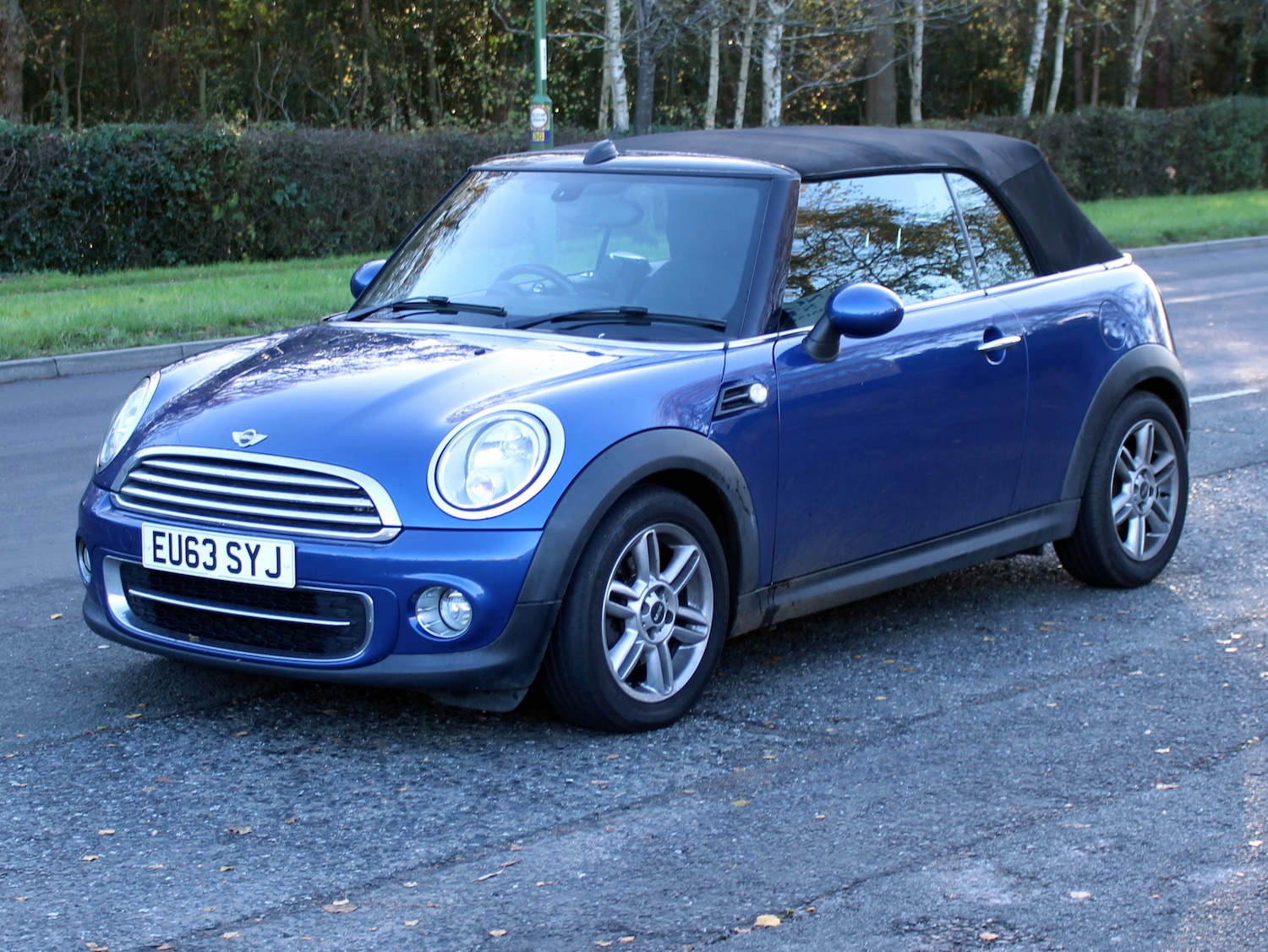 Used MINI Convertible 2013 for sale - 76685572: Photo 1