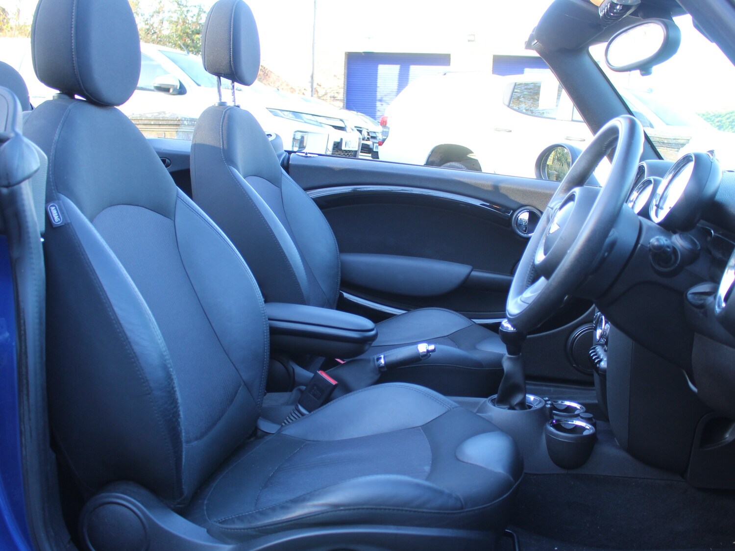 Used MINI Convertible 2013 for sale - 76685572: Photo 21
