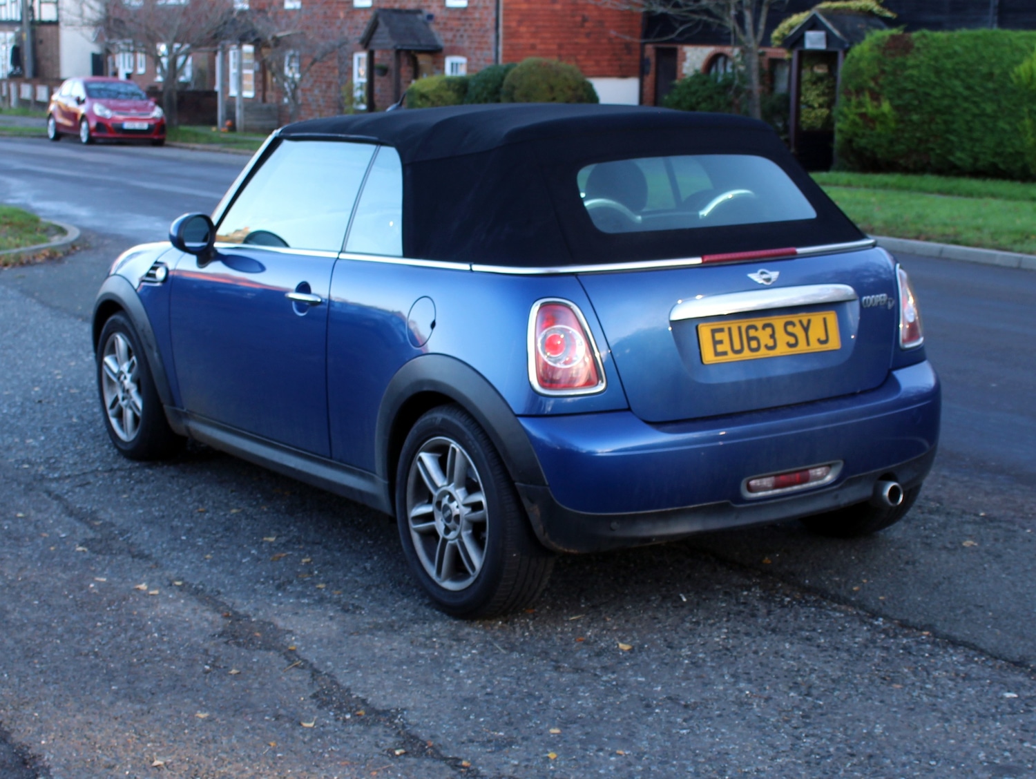 Used MINI Convertible 2013 for sale - 76685572: Photo 3