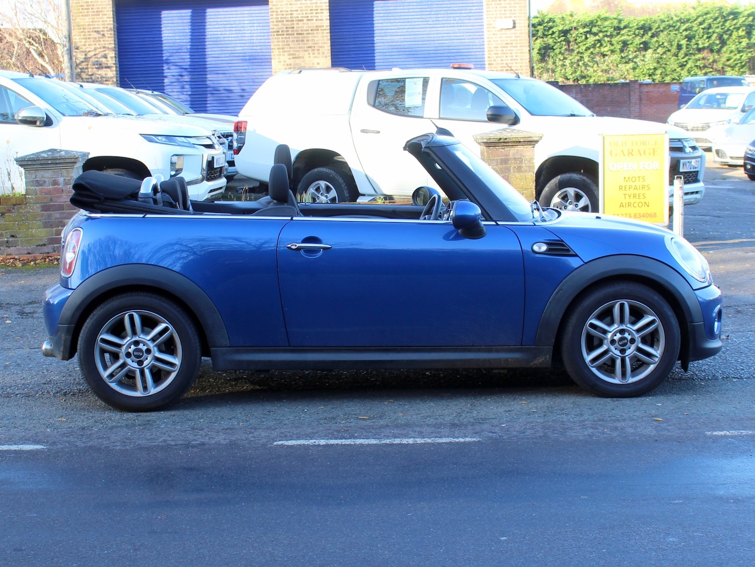 Used MINI Convertible 2013 for sale - 76685572: Photo 43