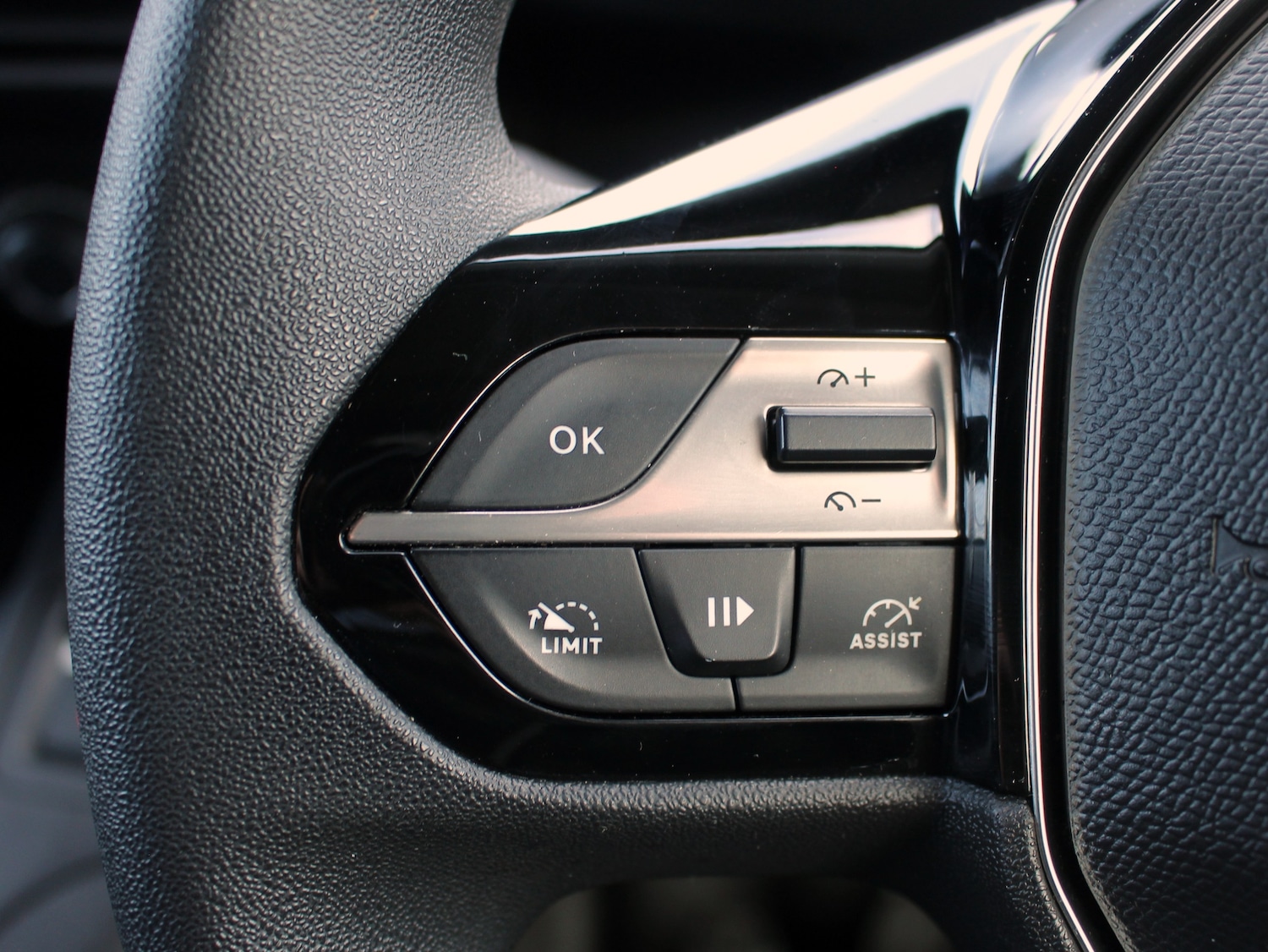 Used Peugeot Partner 2024 for sale - 76783299: Photo 17