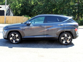 Used Hyundai KONA 2023 for sale - 79502951: Photo