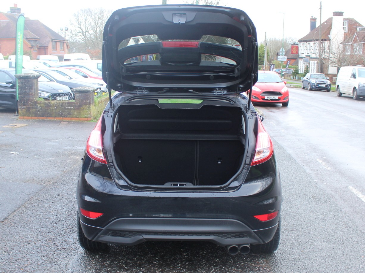 Used Ford Fiesta 2017 for sale - 77620355: Photo 17