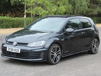 Used Volkswagen Golf 2016 for sale - 79570656: Photo