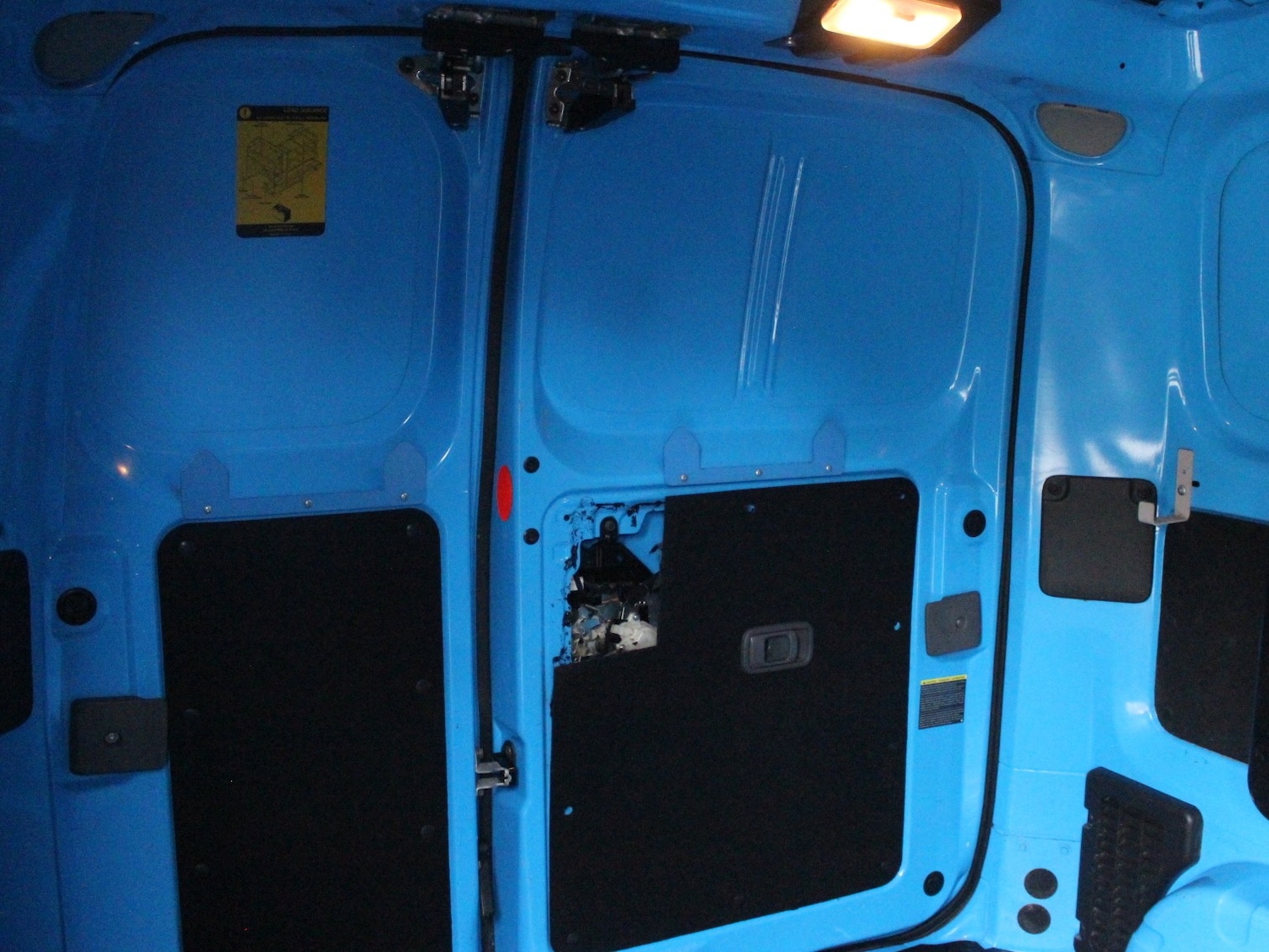 Used Nissan e-NV200 2015 for sale - 77570935: Photo 19