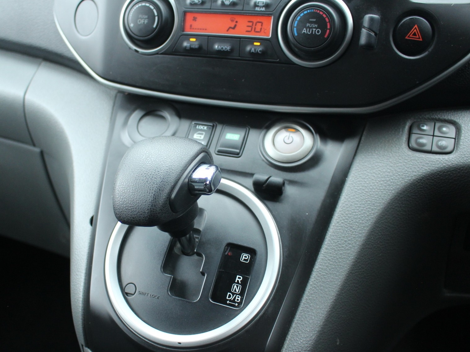 Used Nissan e-NV200 2015 for sale - 77570935: Photo 23