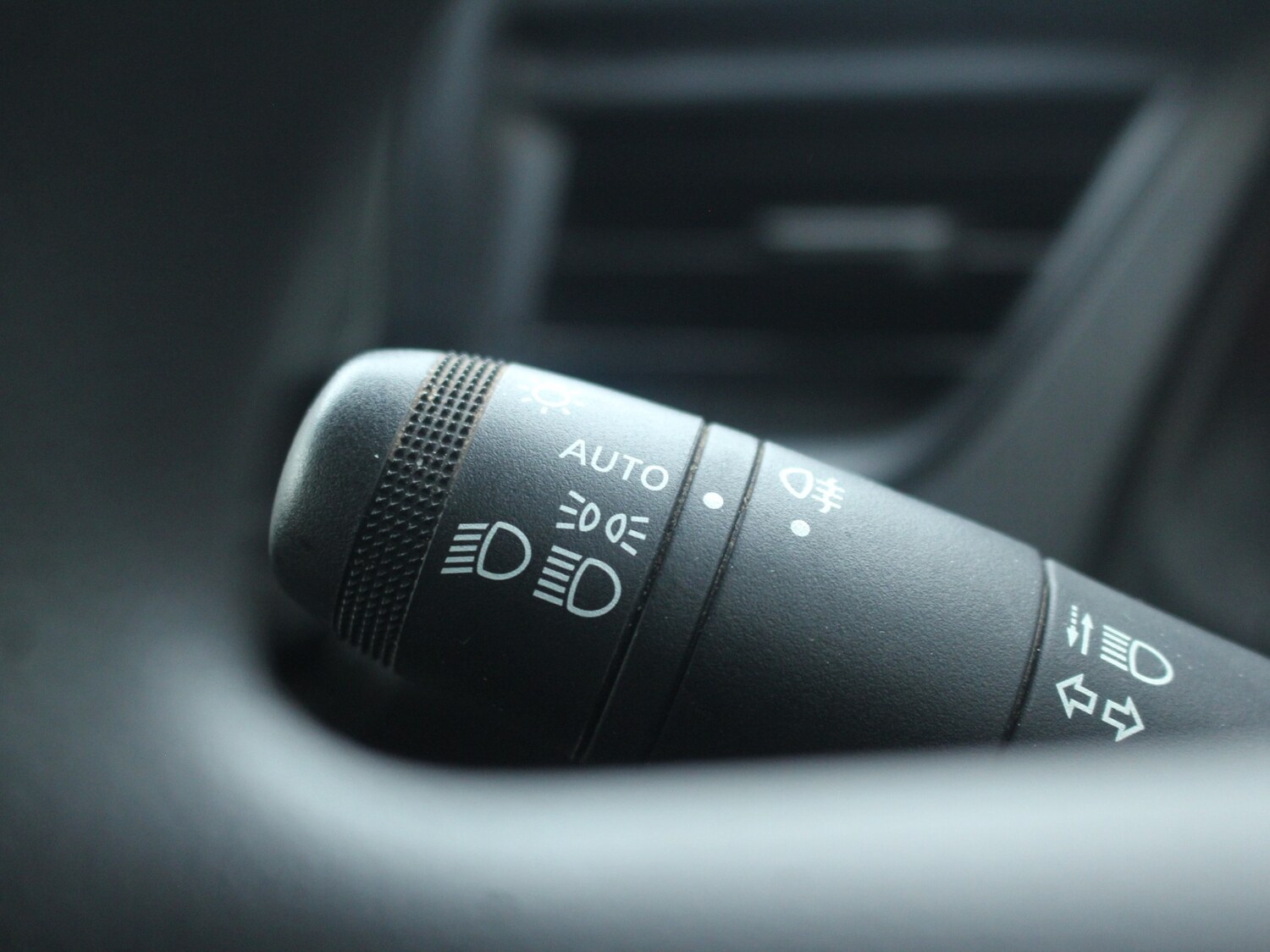 Used Renault Kangoo 2023 for sale - 77654075: Photo 18