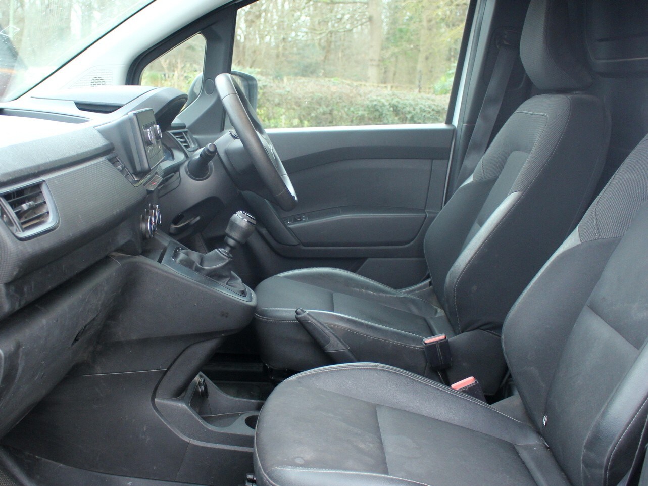 Used Renault Kangoo 2023 for sale - 77654075: Photo 32