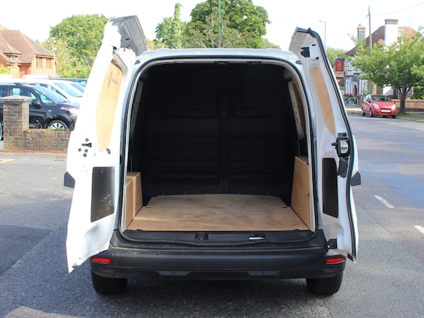 Used Renault Kangoo 2024 for sale - 75632588: Photo 10