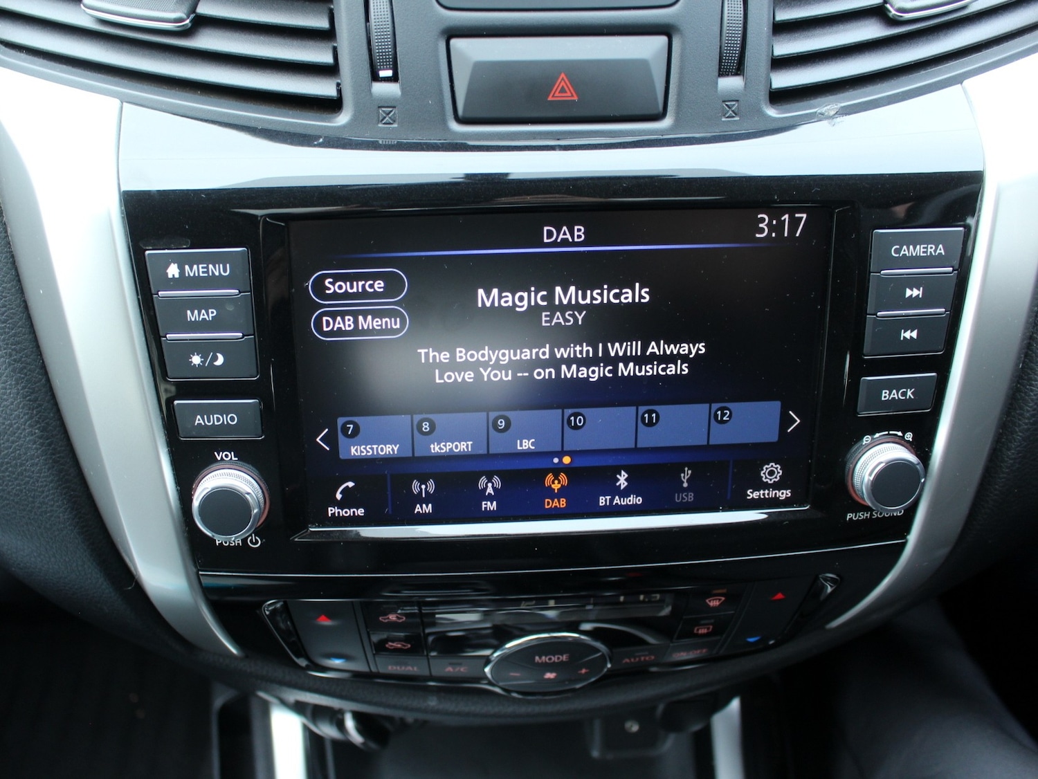 Used Nissan Navara 2021 for sale - 77520064: Photo 17