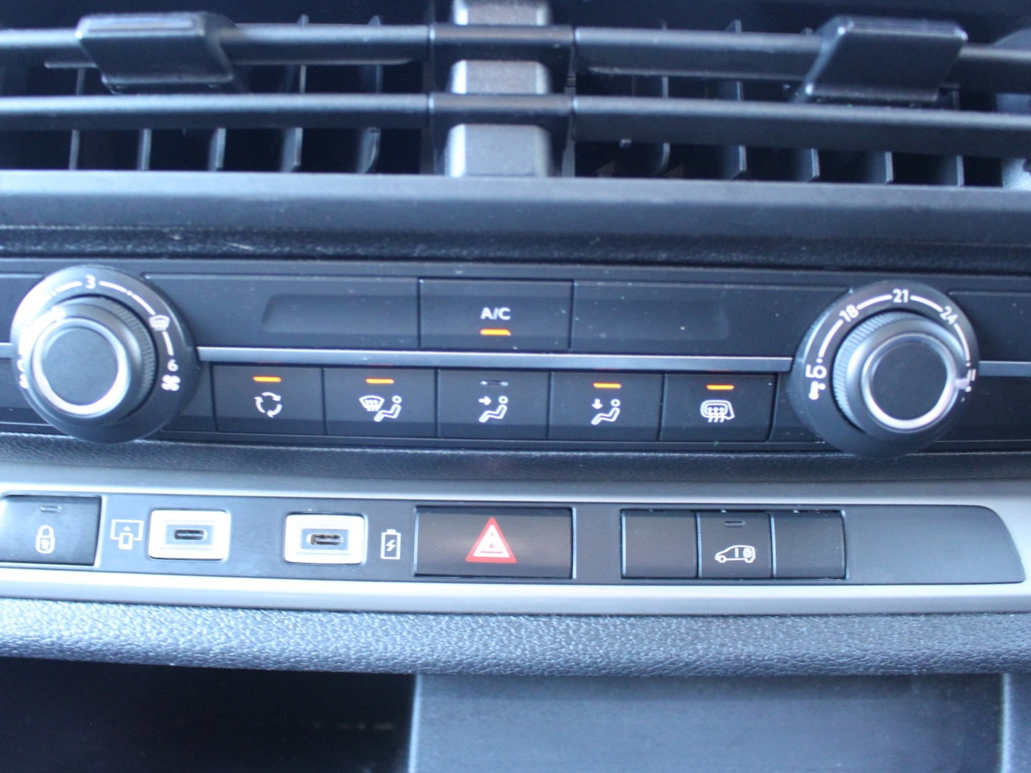 Used Vauxhall Vivaro 2024 for sale - 77421237: Photo 38