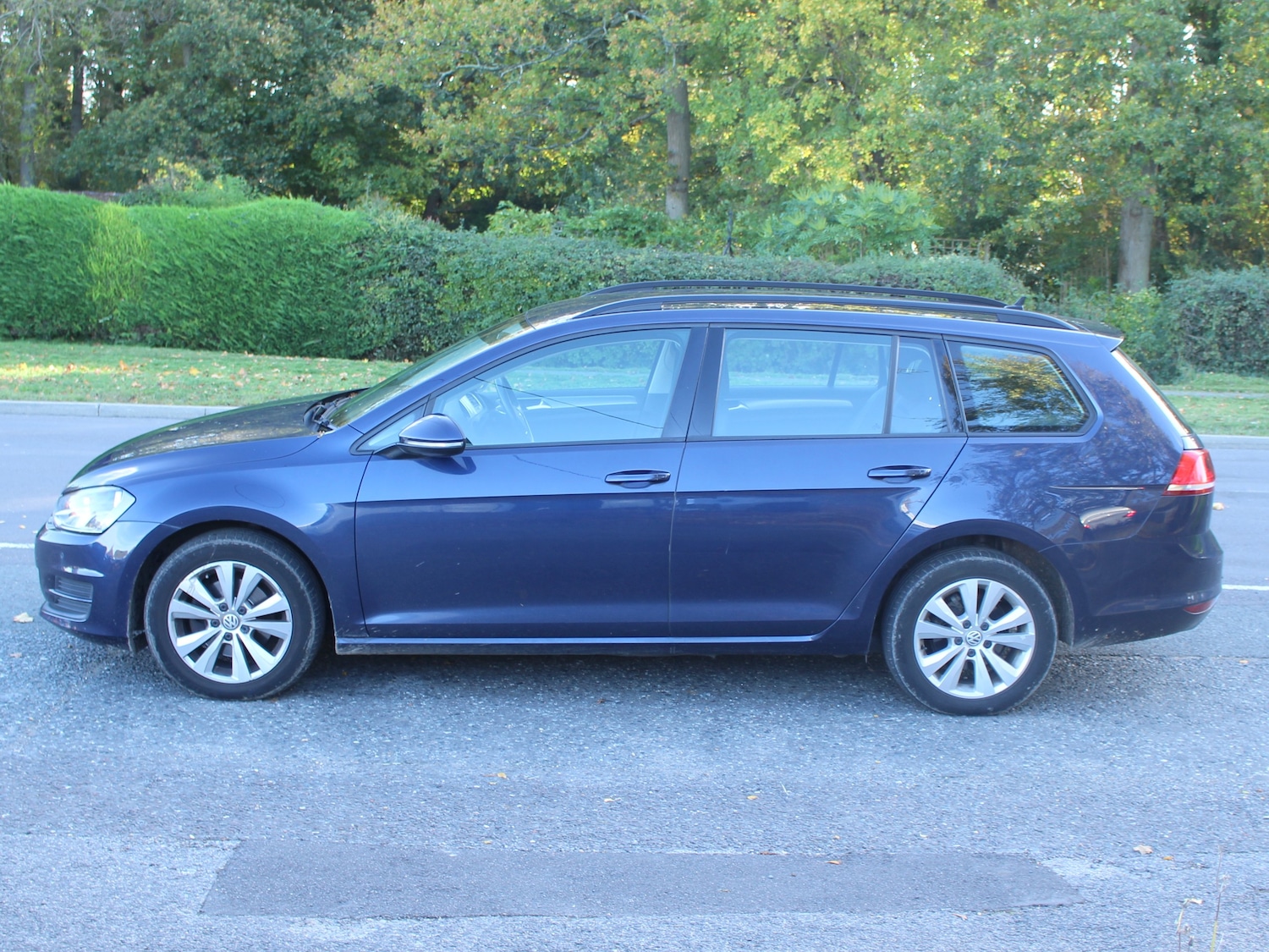 Used Volkswagen Golf 2014 for sale - 76395576: Photo 2