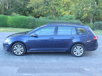 Used Volkswagen Golf 2014 for sale - 76395576: Photo