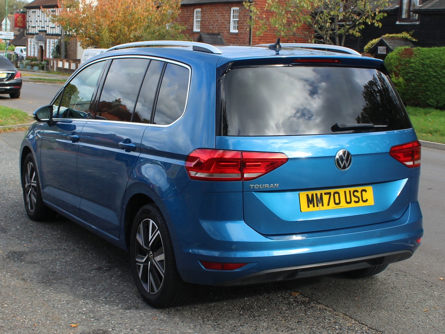 Used Volkswagen Touran 2021 for sale - 76357839: Photo 3