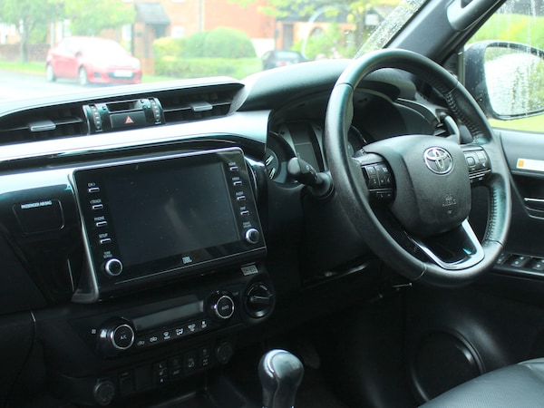 Used Toyota Hilux 2021 for sale - 75399256: Photo 36