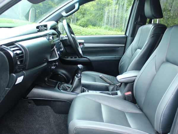 Used Toyota Hilux 2021 for sale - 75399256: Photo 3