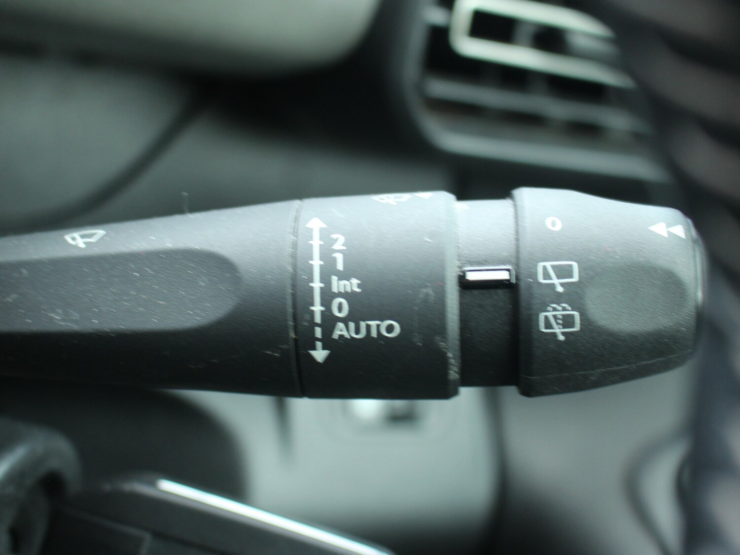 Used Peugeot Rifter 2020 for sale - 76380236: Photo 12