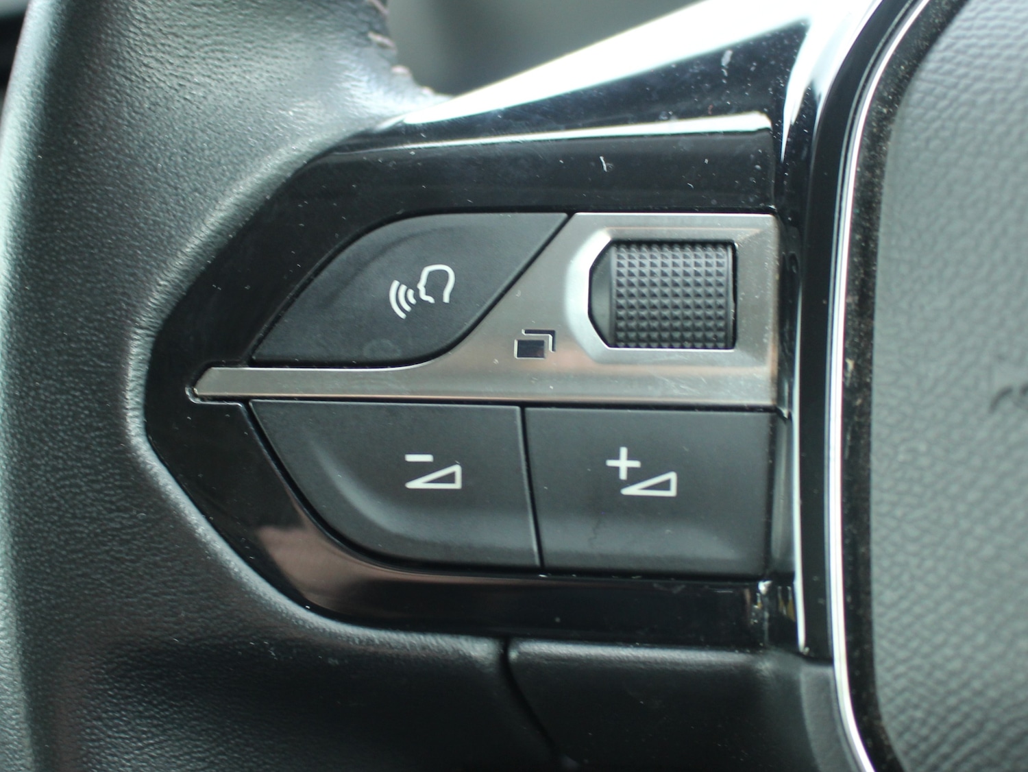 Used Peugeot Rifter 2020 for sale - 76380236: Photo 45