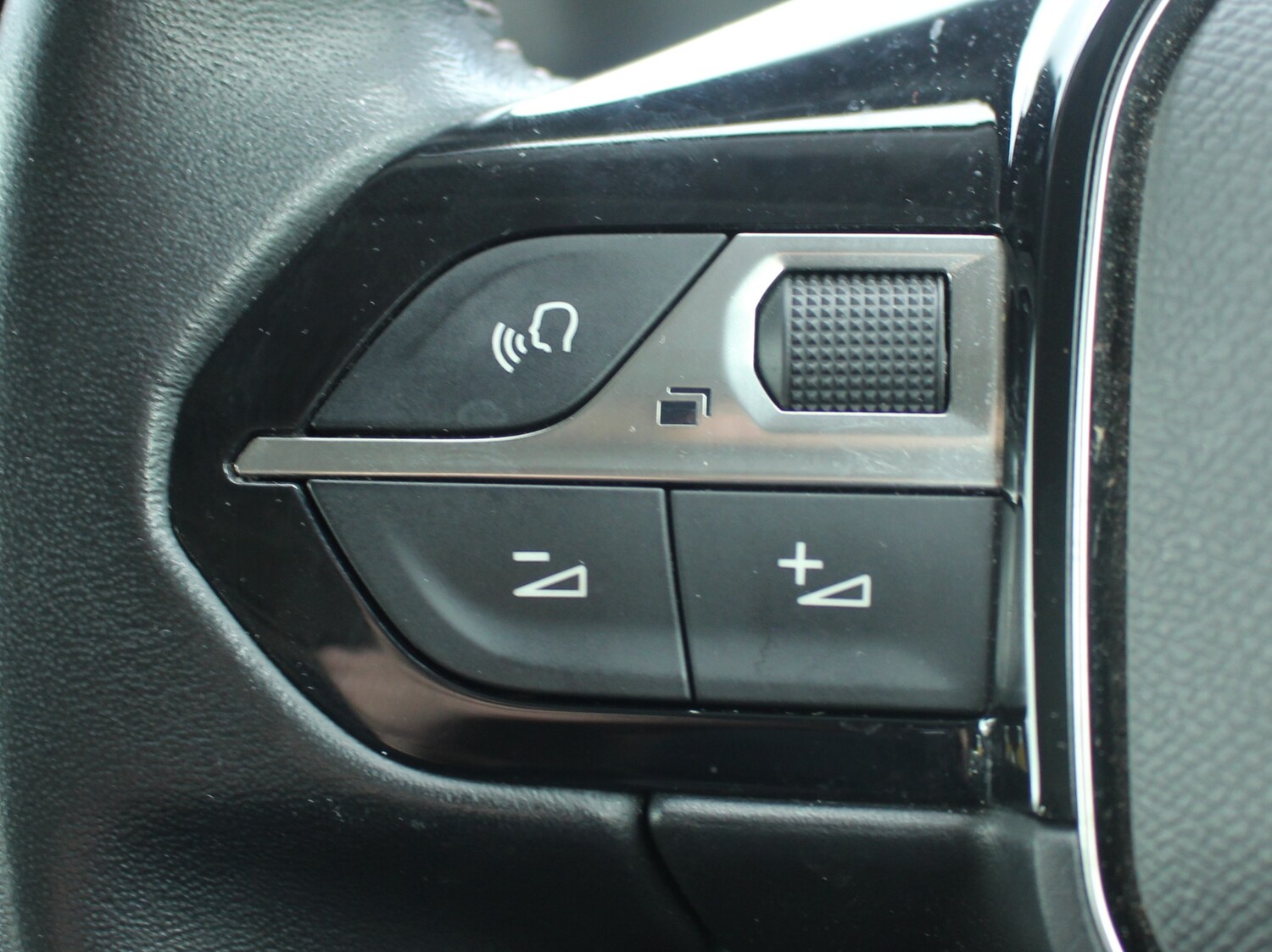 Used Peugeot Rifter 2020 for sale - 76380236: Photo 65