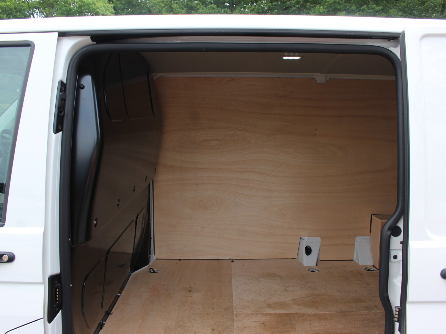 Used Volkswagen Transporter 2024 for sale - 74917790: Photo 61