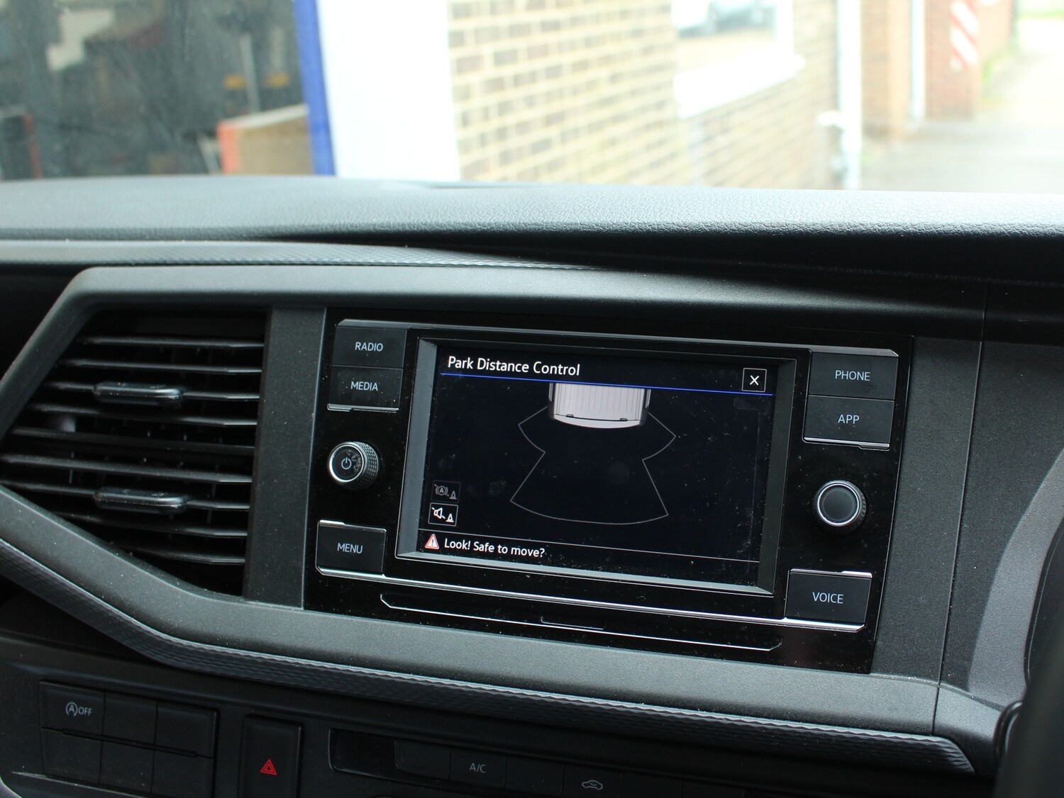 Used Volkswagen Transporter 2024 for sale - 74917790: Photo 73