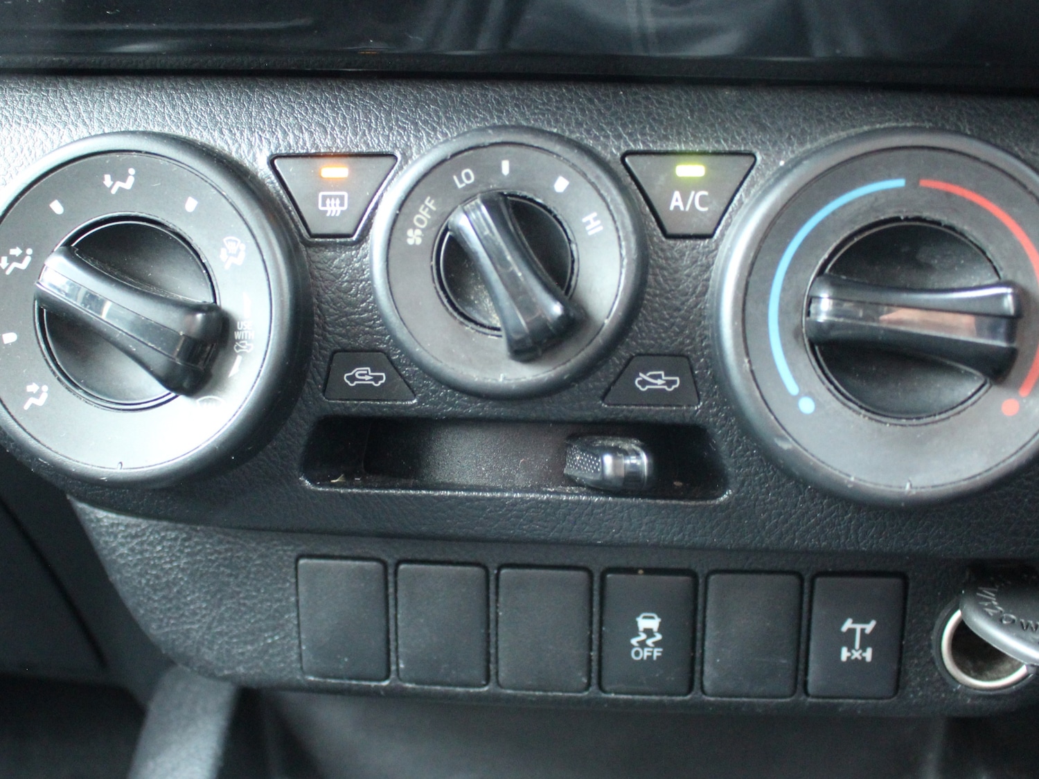 Used Toyota Hilux 2020 for sale - 76545968: Photo 18