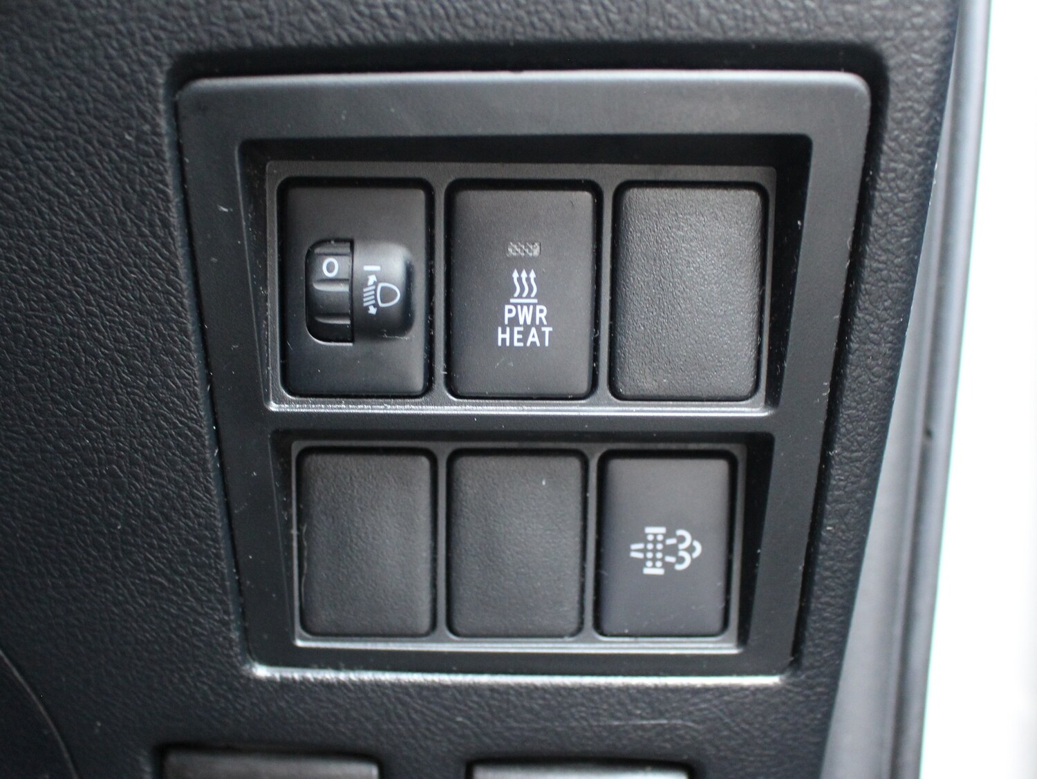 Used Toyota Hilux 2020 for sale - 76545968: Photo 44