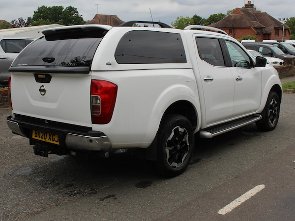 Used Nissan Navara 2020 for sale - 75331031: Photo 2
