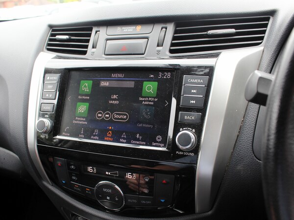 Used Nissan Navara 2020 for sale - 75331031: Photo 59