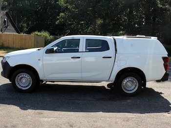 Used Isuzu D-Max 2023 for sale - 79507405: Photo