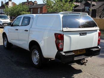 Used Isuzu D-Max 2023 for sale - 79507405: Photo