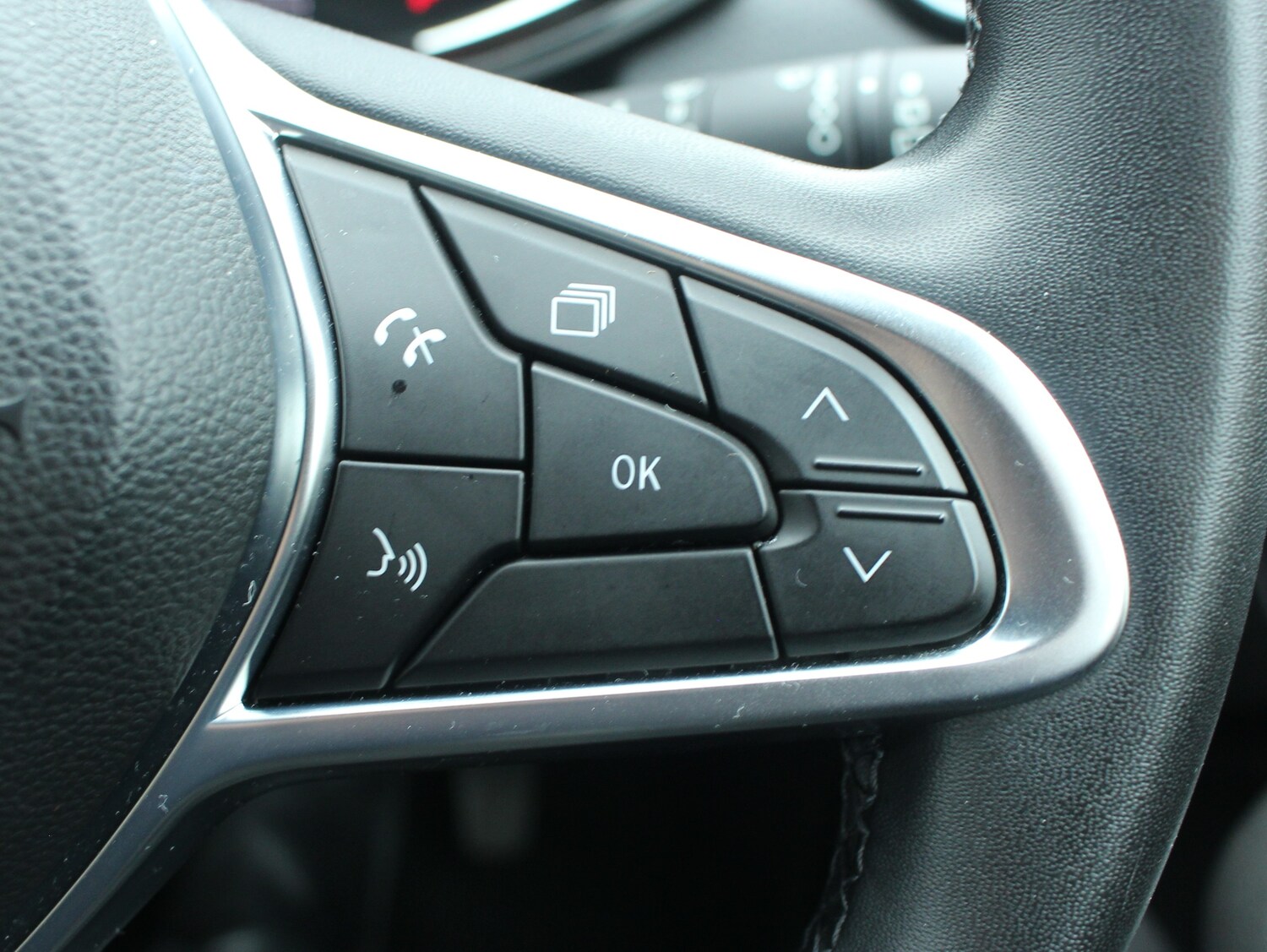 Used Renault Clio 2023 for sale - 76577436: Photo 21