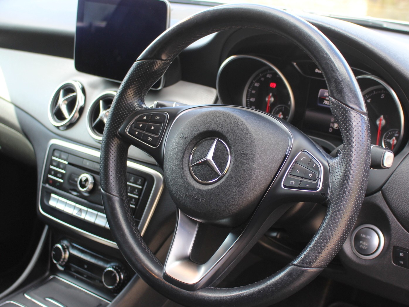 Used Mercedes-Benz GLA 2019 for sale - 78107073: Photo 47