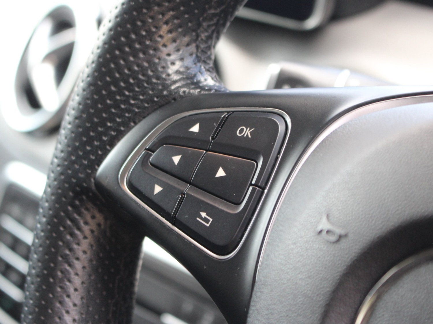 Used Mercedes-Benz GLA 2019 for sale - 78107073: Photo 48