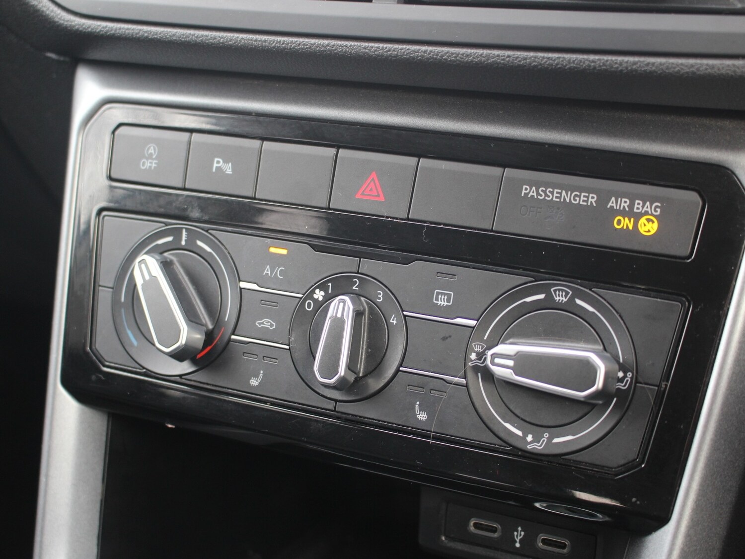 Used Volkswagen T-Cross 2021 for sale - 77872261: Photo 28