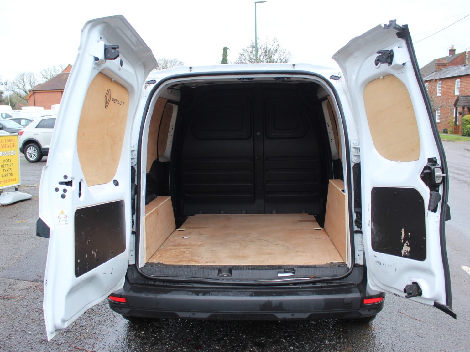 Used Renault Kangoo 2024 for sale - 77262905: Photo 6