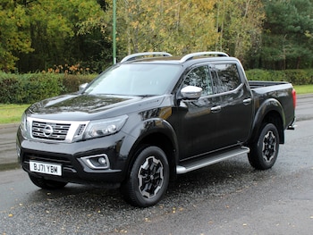 Nissan - Navara