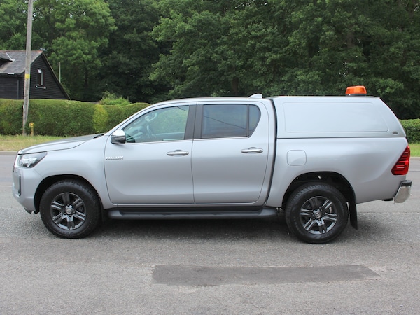Used Toyota Hilux 2022 for sale - 74917481: Photo 17
