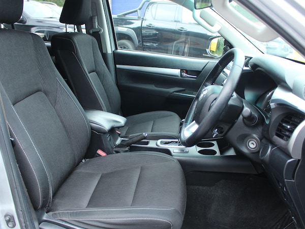 Used Toyota Hilux 2022 for sale - 74917481: Photo 22