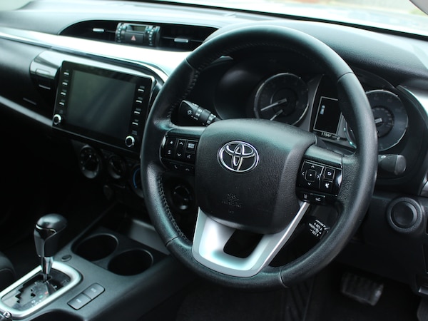 Used Toyota Hilux 2022 for sale - 74917481: Photo 23