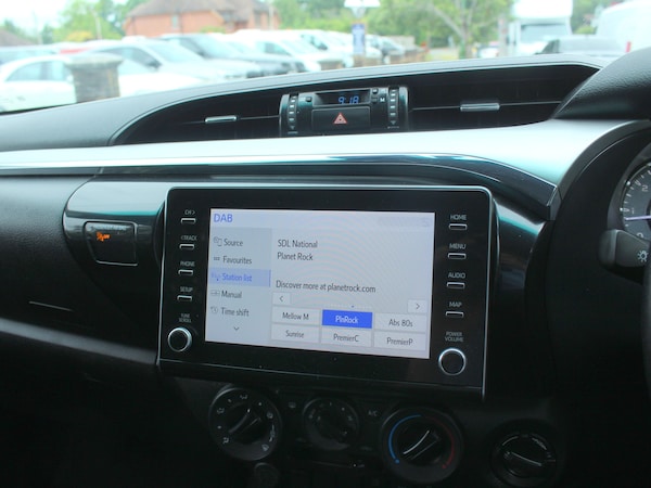 Used Toyota Hilux 2022 for sale - 74917481: Photo 48