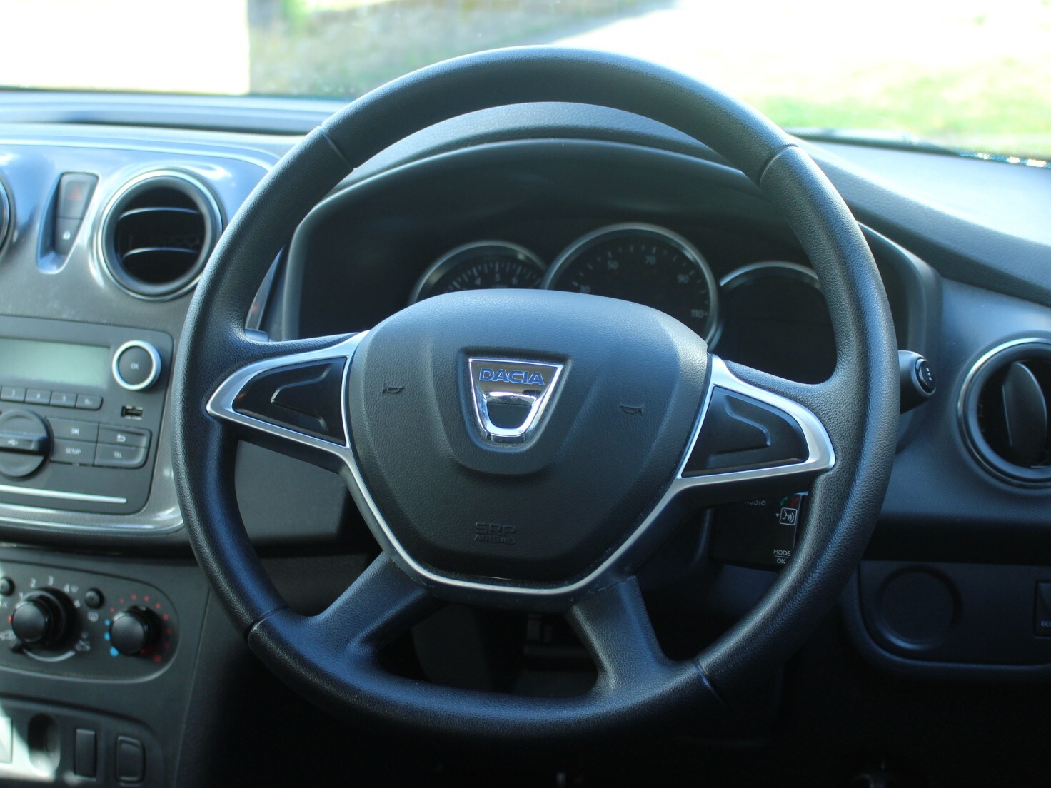 Used Dacia Sandero Stepway 2017 for sale - 77703304: Photo 35